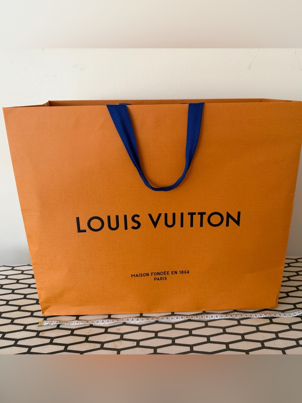 ✅ SOLD Louis Vuitton Orange Gift, paper bag, original, XL